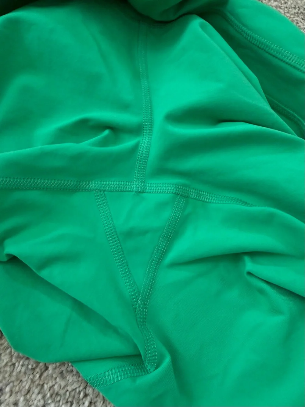 Lululemon green capri leggings